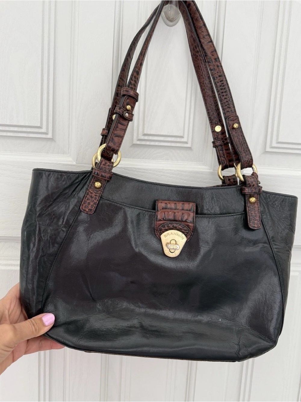 Brahmin crocodile croc Accents purse bag Black Leather Shoulder Bag with Brown